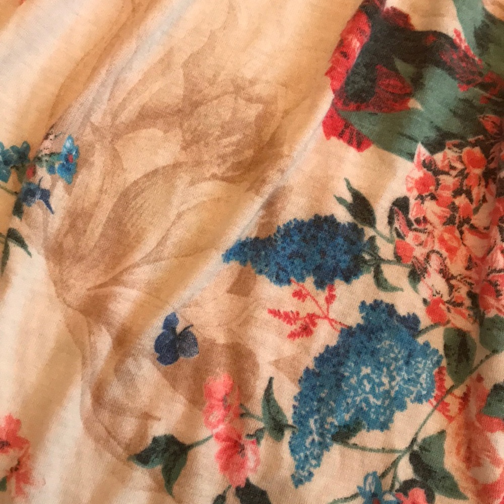 m t s Floral Shirt - Picture 5 of 8